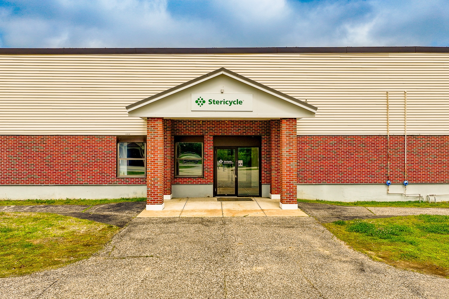 1705 Route 202 Hwy, Winthrop, ME to rent Building Photo- Image 1 of 12