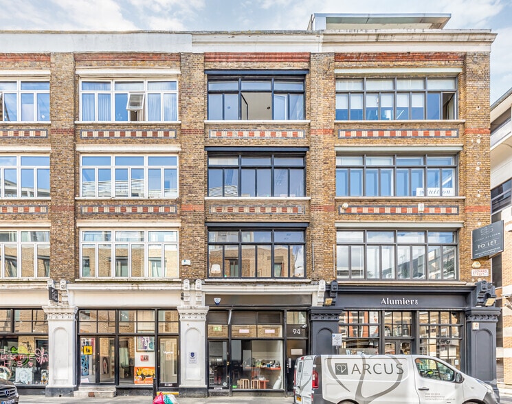 94 Leonard St, London to rent - Building Photo - Image 3 of 18