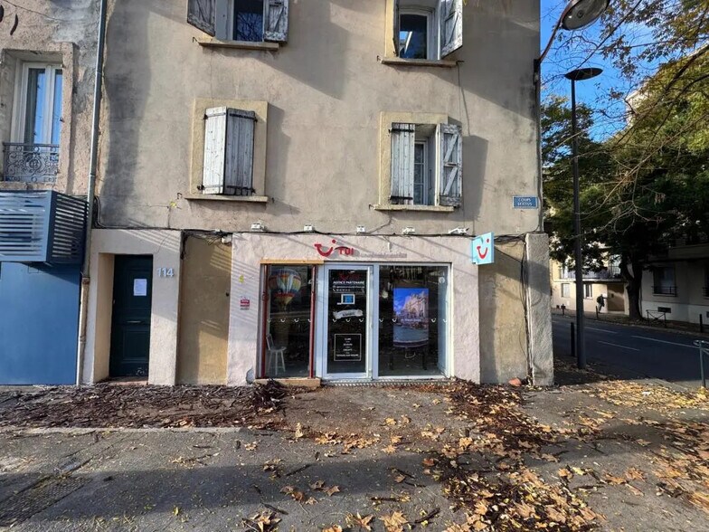 Light Industrial in Aix-en-Provence to rent - Building Photo - Image 2 of 2