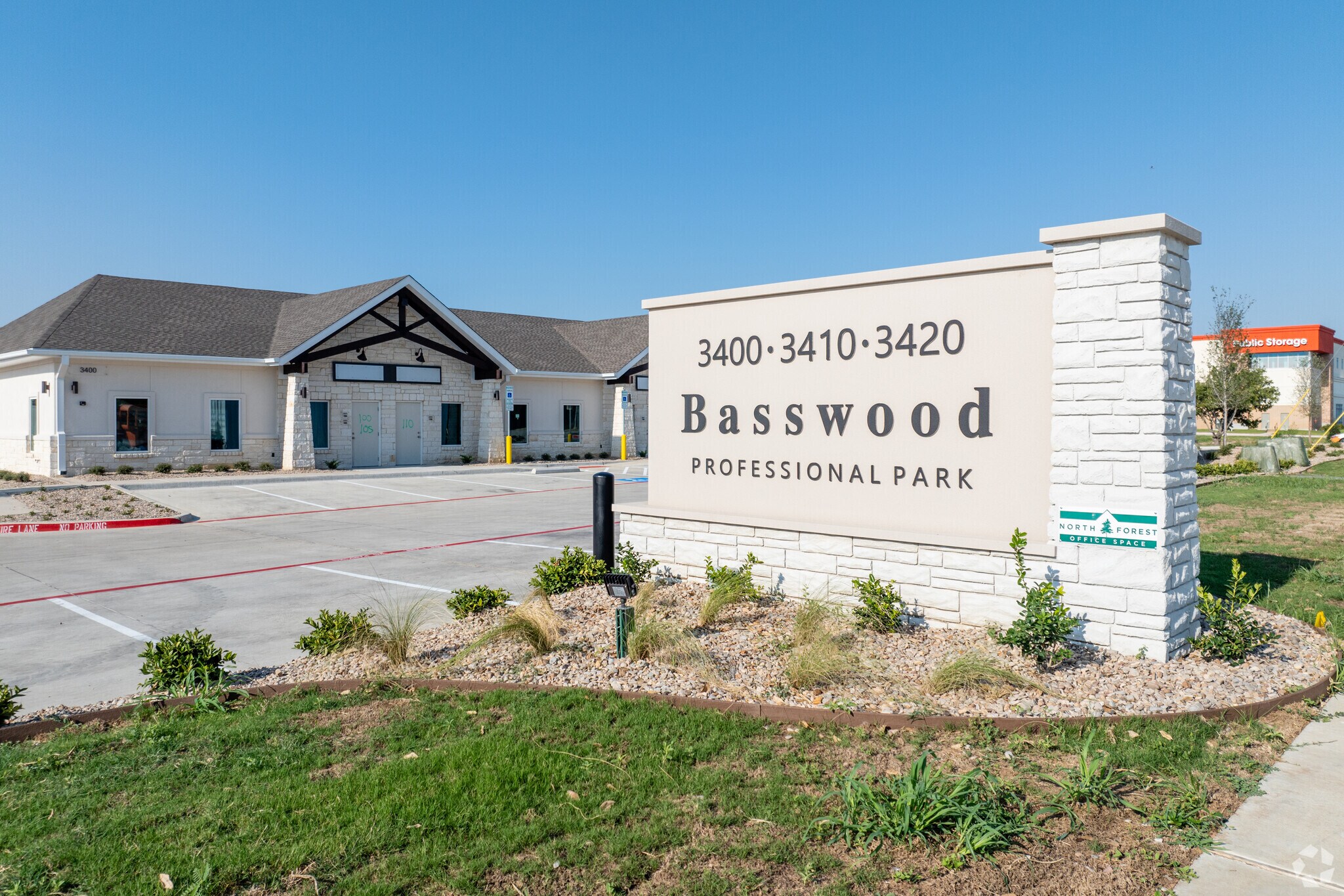 3400-3420 Basswood Blvd, Fort Worth, TX to rent Building Photo- Image 1 of 10