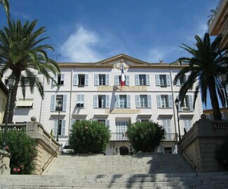 More details for Retail for Sale