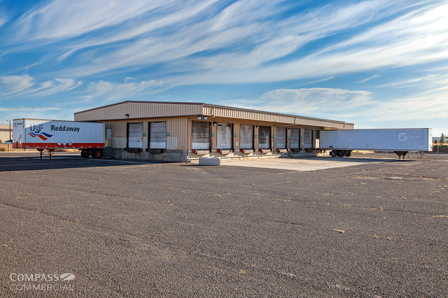 1701 SW 1st St, Redmond, OR for rent - Building Photo - Image 1 of 19