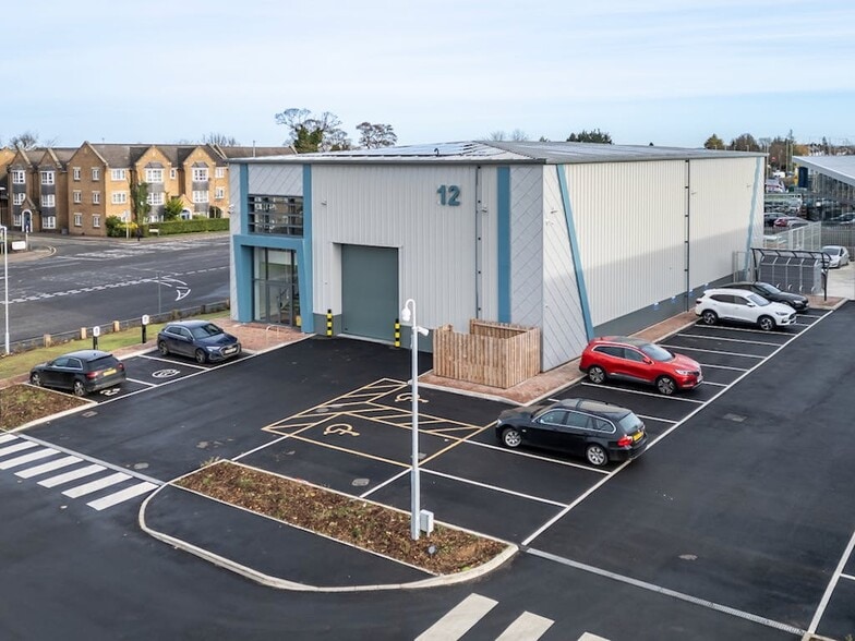 Eastern Av, Dunstable for sale - Building Photo - Image 1 of 1