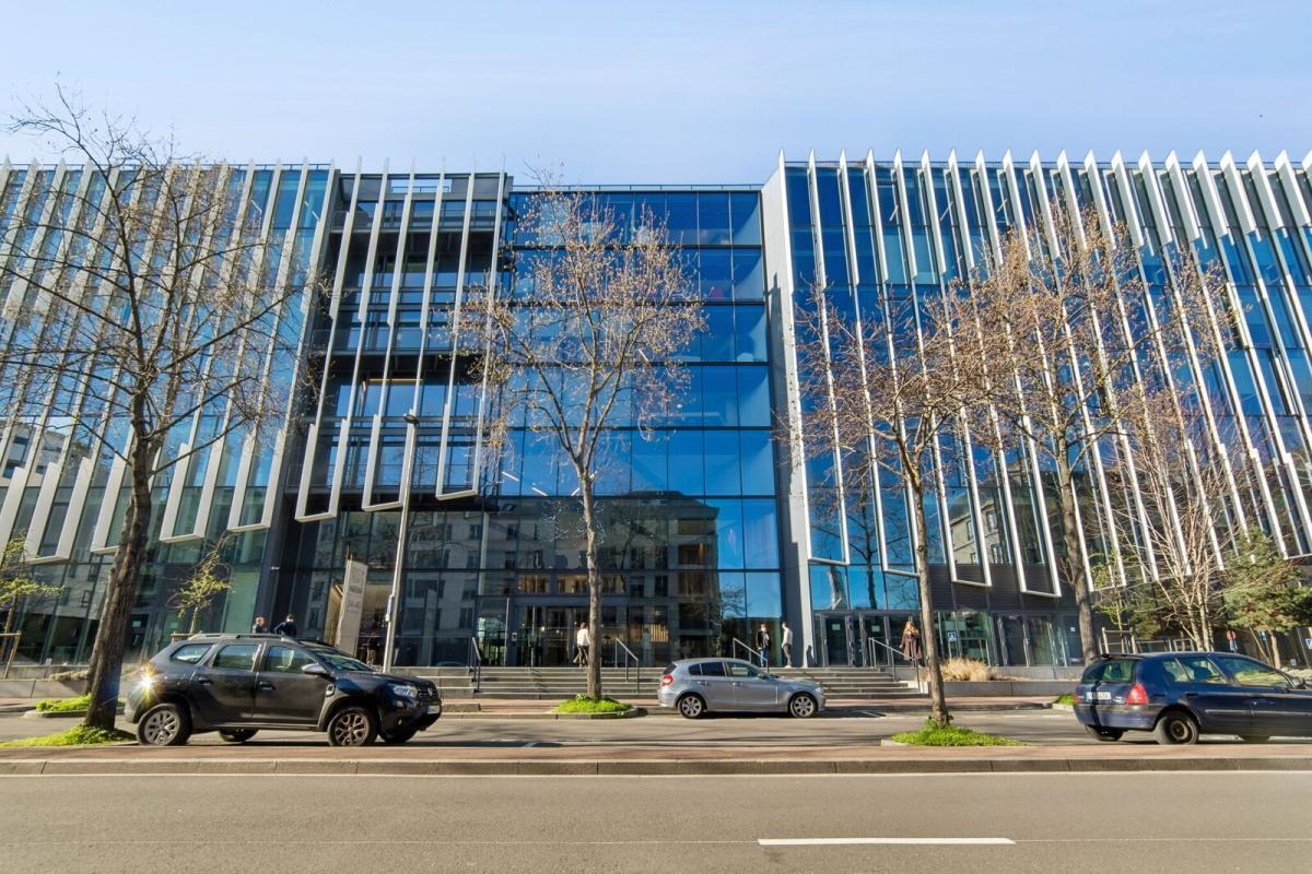 34-40 Rue Guynemer, Issy-les-Moulineaux to rent Building Photo- Image 1 of 18