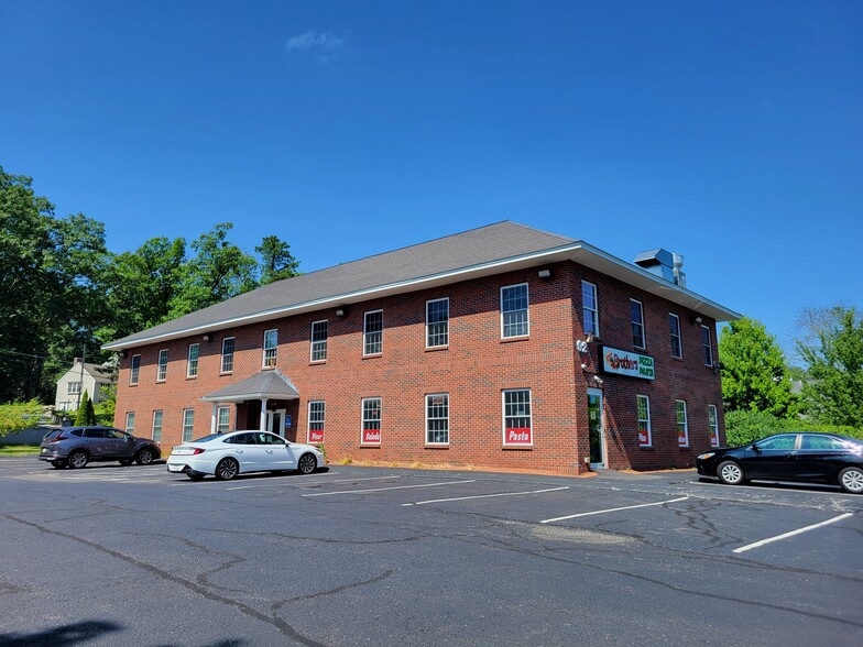 92 Middlesex Rd, Tyngsboro, MA for sale - Building Photo - Image 1 of 1