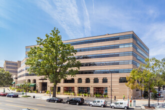 4250 Connecticut Ave NW, Washington, DC for rent Building Photo- Image 1 of 7