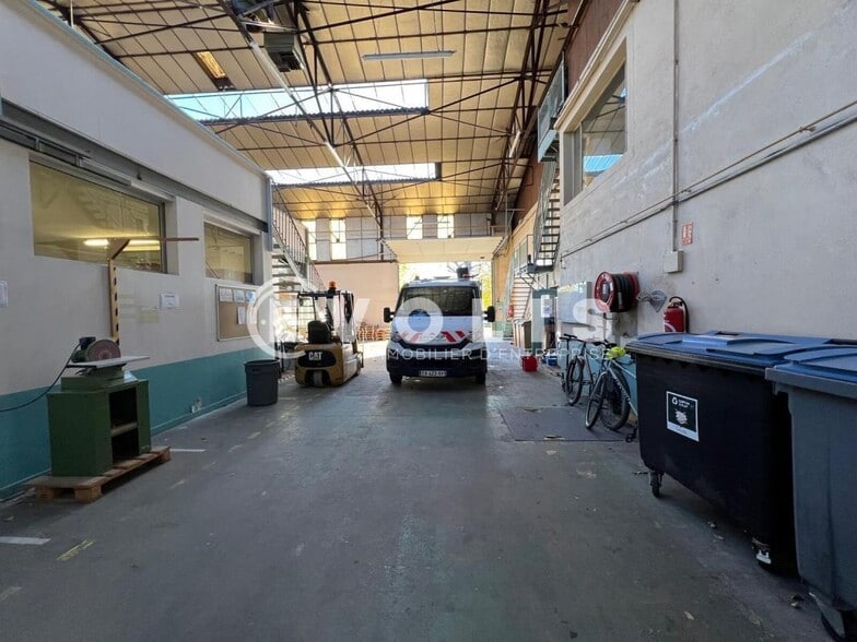 Light Industrial in Villefranche-sur-Saône for sale - Interior Photo - Image 2 of 15