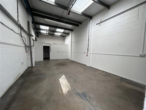 Gilston Rd, Saltash to rent Interior Photo- Image 2 of 4