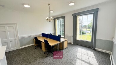 Peache Way, Nottingham to rent Interior Photo- Image 2 of 3