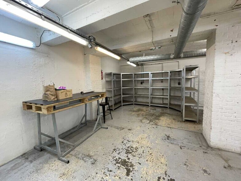 Build-to-Rent in Paris for sale - Interior Photo - Image 3 of 7