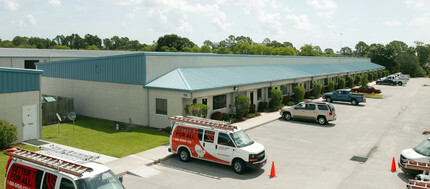 715 North Dr, Melbourne, FL for sale Primary Photo- Image 1 of 1