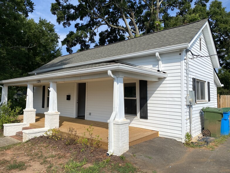 128 Massey St, Fort Mill, SC for sale - Building Photo - Image 1 of 1