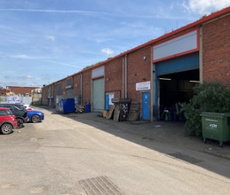 43 Darnall Rd, Sheffield to rent Building Photo- Image 1 of 1