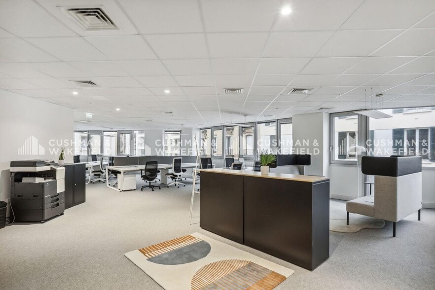 35-37 Rue De Paris, Boulogne-Billancourt to rent - Building Photo - Image 2 of 15
