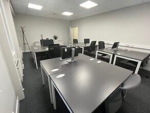 Wesley Sq, Hartlepool to rent Interior Photo- Image 2 of 3