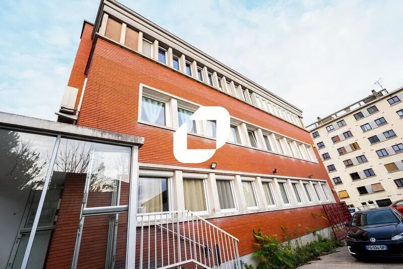 Office in Bagnolet to rent Building Photo- Image 1 of 9