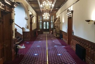 Dunham Rd, Altrincham to rent Building Photo- Image 2 of 6