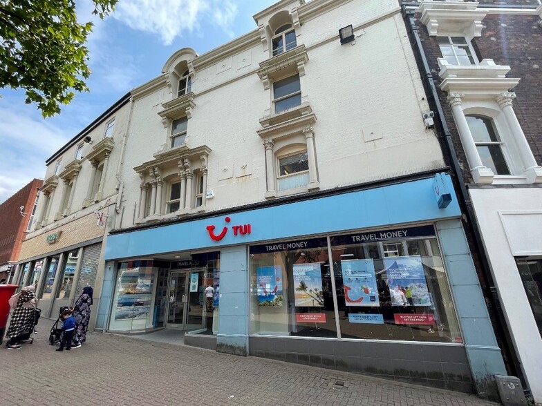 6-8 Market Sq, Stoke On Trent for rent - Building Photo - Image 1 of 1