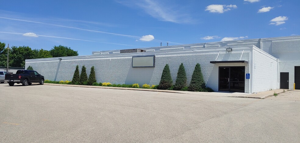 205 Western Ave, Faribault, MN for sale - Building Photo - Image 1 of 1