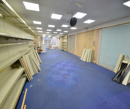 94 High St, Barnstaple to rent Interior Photo- Image 2 of 2