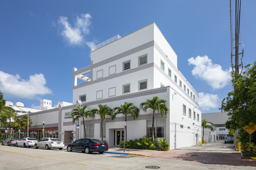 540 Lincoln Rd, Miami Beach, FL for rent - Building Photo - Image 1 of 10