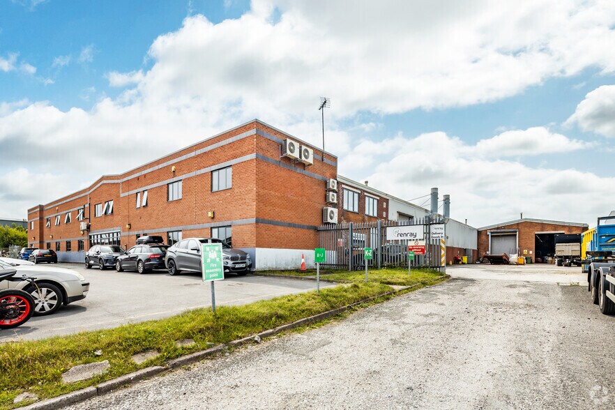 5 Alt Walk, Winsford for sale - Primary Photo - Image 1 of 1