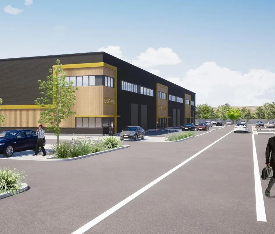 Light Industrial in Persan for sale Building Photo- Image 1 of 12