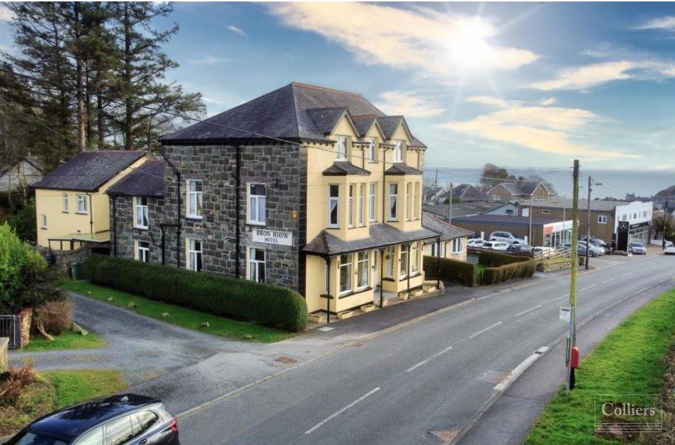 Caernarfon Rd, Criccieth for sale Building Photo- Image 1 of 1