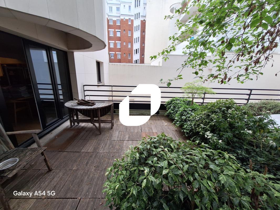 Office in Boulogne-Billancourt for sale Building Photo- Image 1 of 21