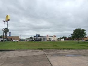 1107 FM 1462, Alvin, TX for sale Primary Photo- Image 1 of 1