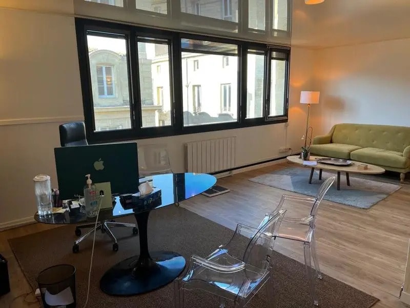 Location Commerce 55 m² - Photo 1