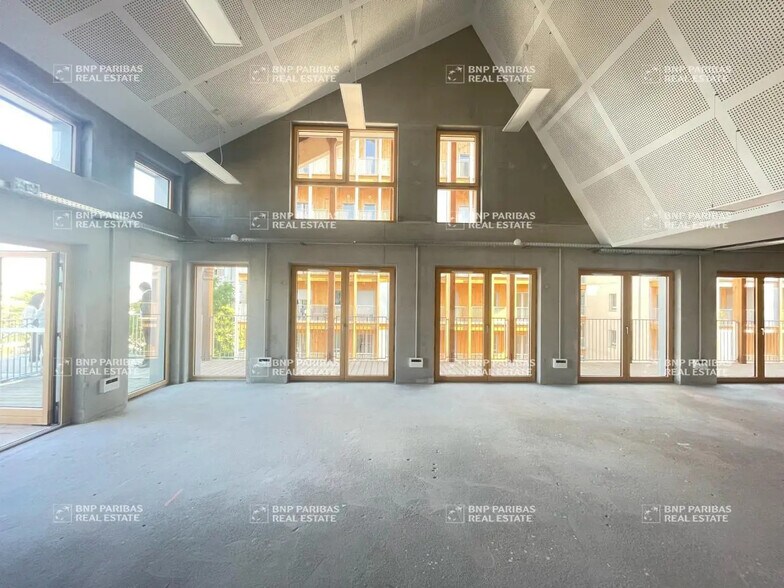 Office in Nantes to rent - Building Photo - Image 2 of 6