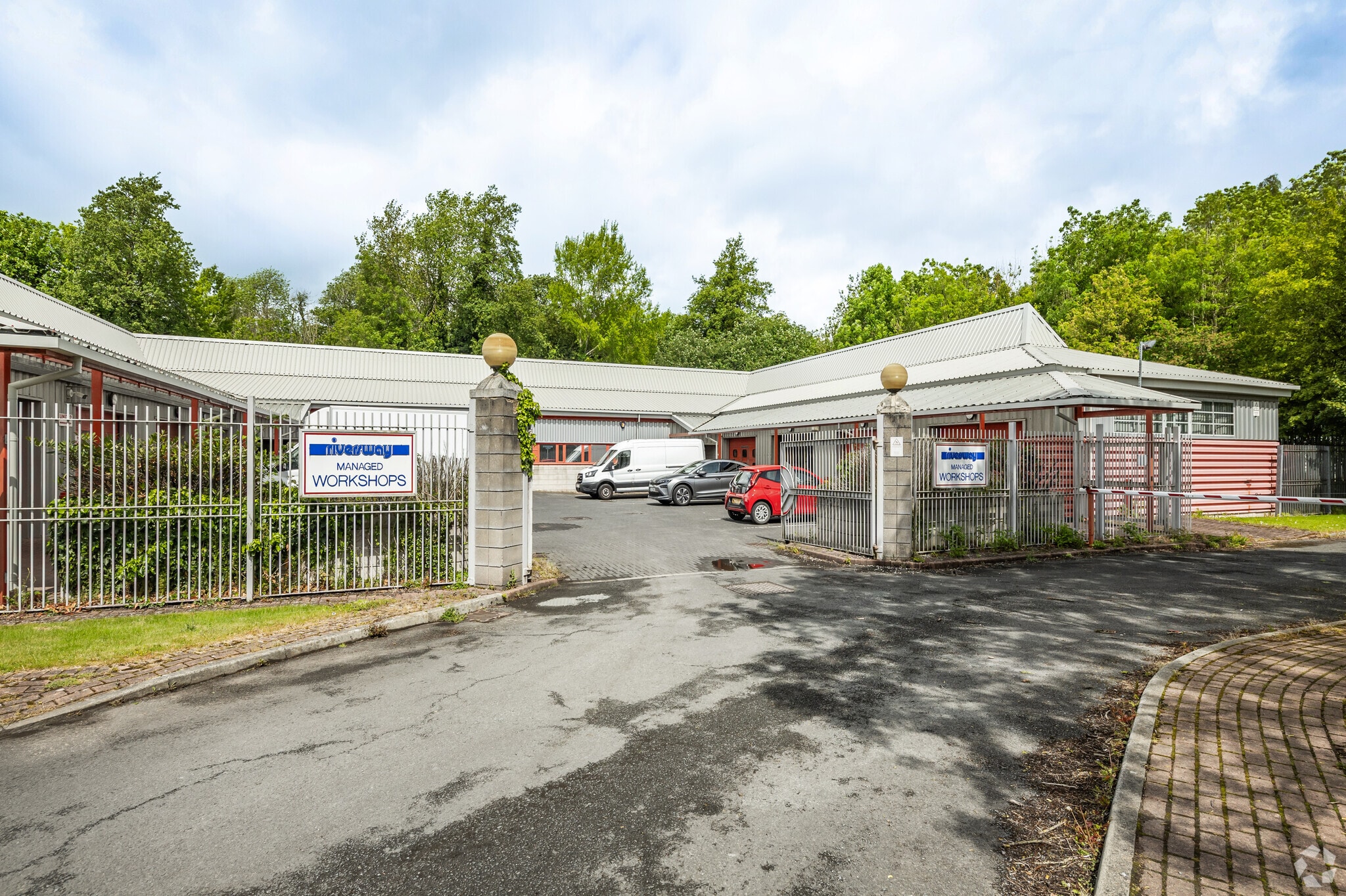 Leeward Rd, Preston to rent Primary Photo- Image 1 of 6
