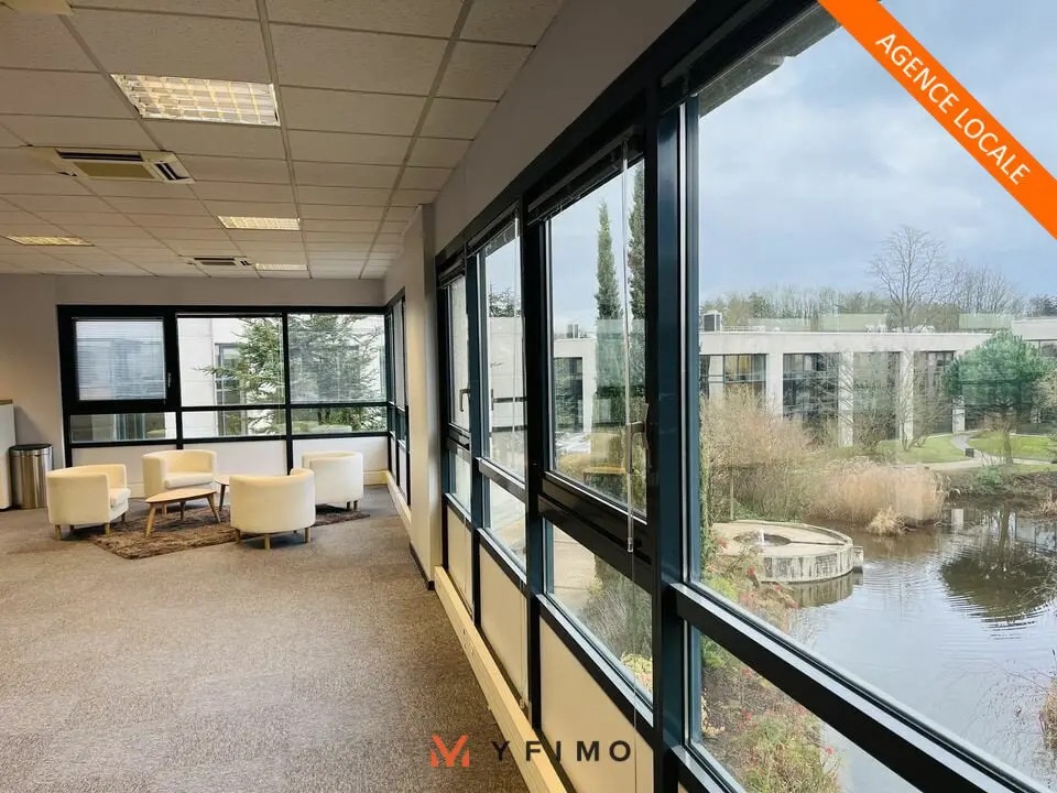 Location Bureaux 200 m² à 470 m² - Photo 1