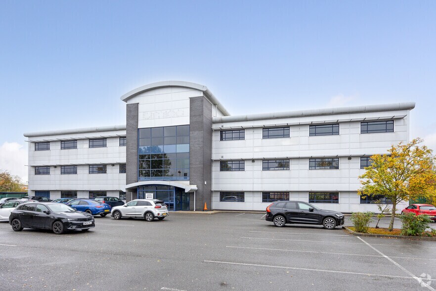 Cafferata Way, Newark for sale - Primary Photo - Image 1 of 1