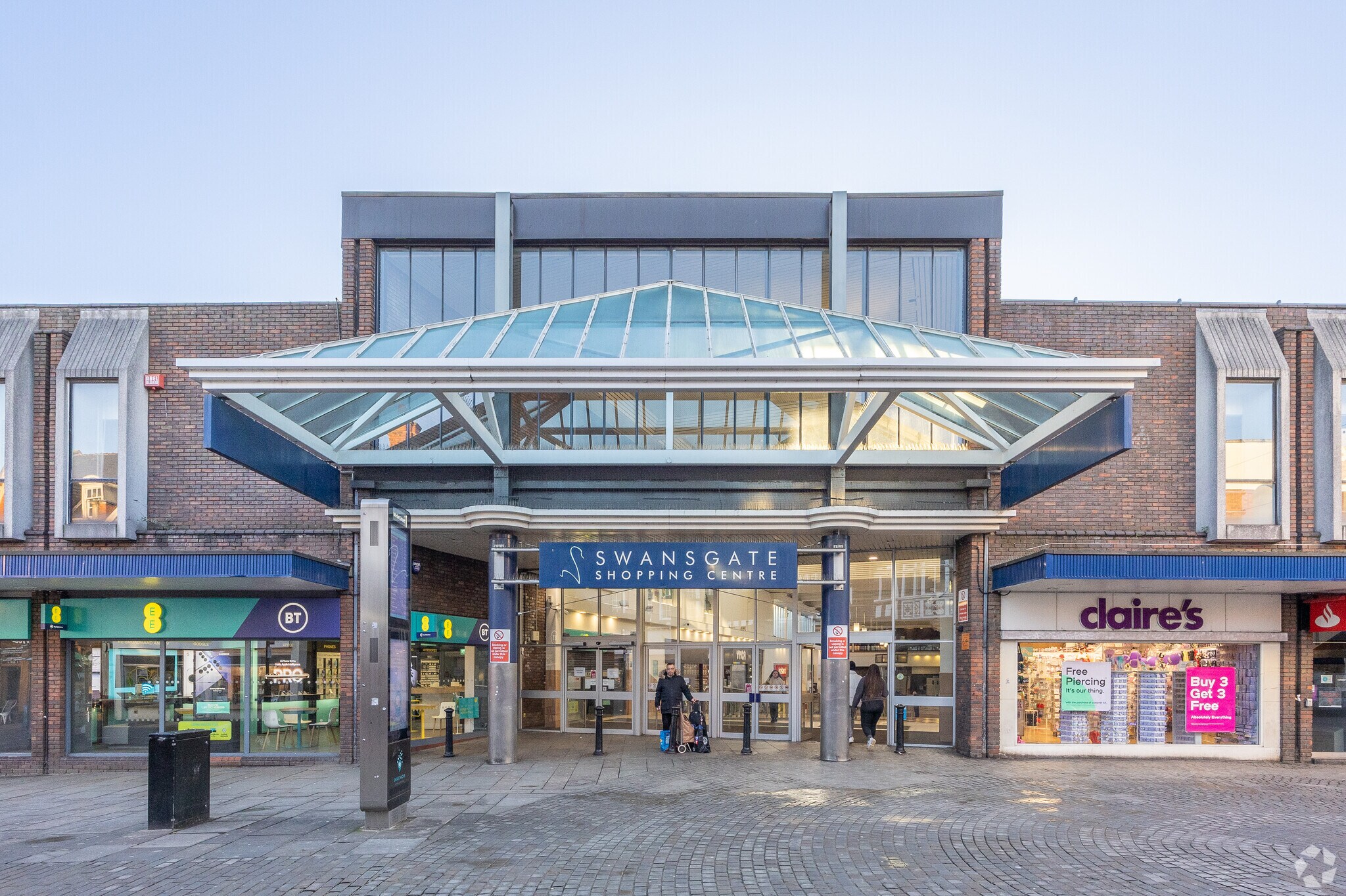 Spring Ln, Wellingborough for sale Primary Photo- Image 1 of 1