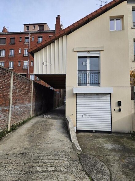 Light Industrial in Ivry-sur-Seine to rent - Building Photo - Image 1 of 17