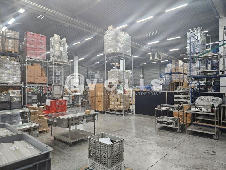 Light Industrial in Palaiseau to rent - Interior Photo - Image 2 of 14