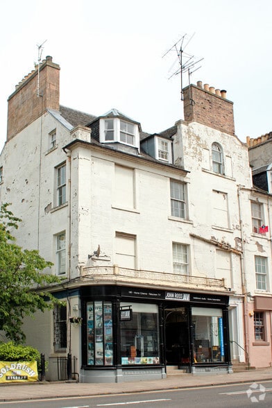 13 Charlotte St, Perth to rent - Building Photo - Image 2 of 4