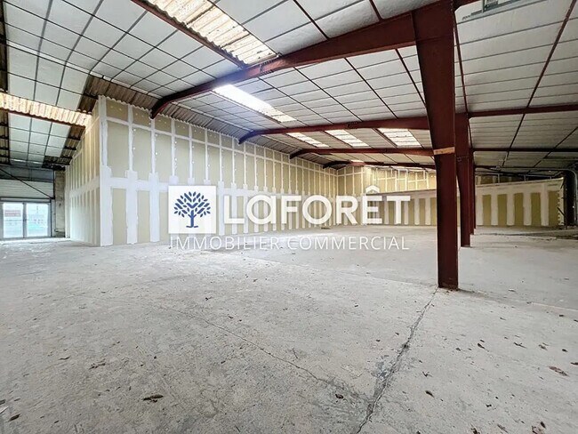 Location Commerce 396 m²