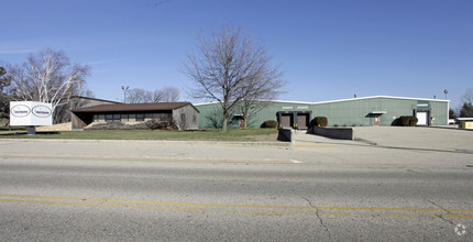 513 E Tyranena Park Rd, Lake Mills, WI for sale Primary Photo- Image 1 of 1