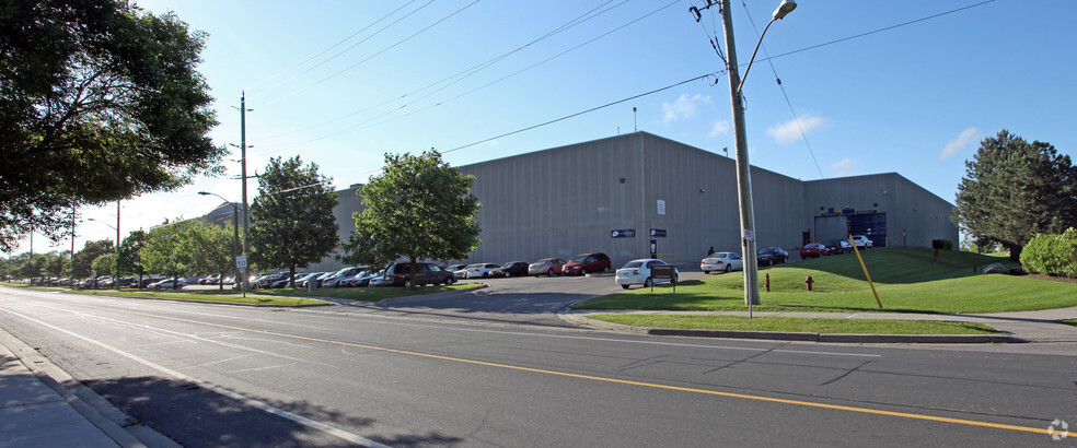 1 Steelcase Rd W, Markham, ON for rent - Building Photo - Image 2 of 9