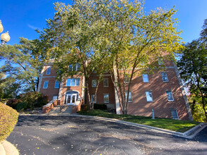 1121 E Main St, St Charles, IL for rent Building Photo- Image 1 of 22