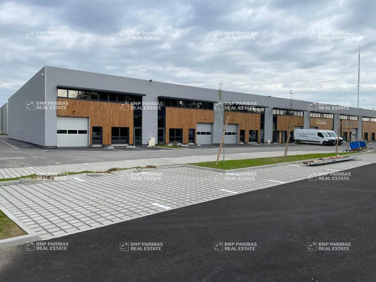 Light Industrial in Basse-Goulaine for sale Building Photo- Image 1 of 7