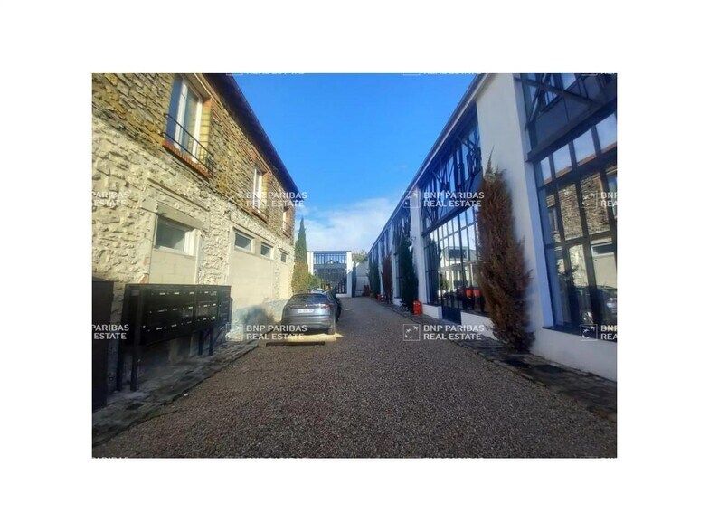 40 Rue De La Gare, Arcueil to rent - Building Photo - Image 2 of 9