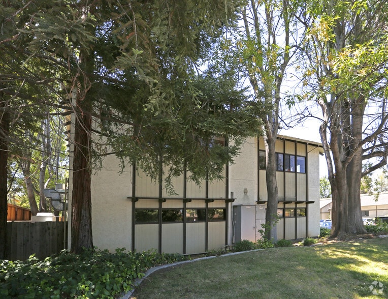 800 Pollard Rd, Los Gatos, CA to rent - Building Photo - Image 3 of 4