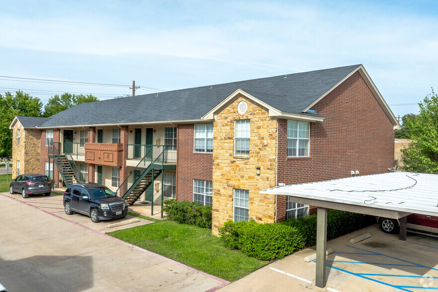 700 Hercules Ln, Denton, TX for sale - Primary Photo - Image 1 of 1