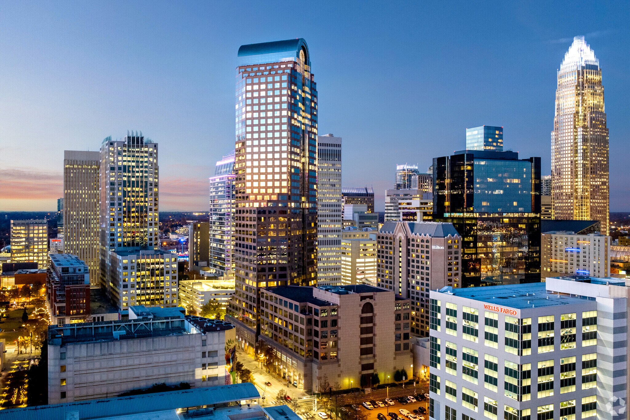 301 S College St, Charlotte, NC to rent Primary Photo- Image 1 of 65