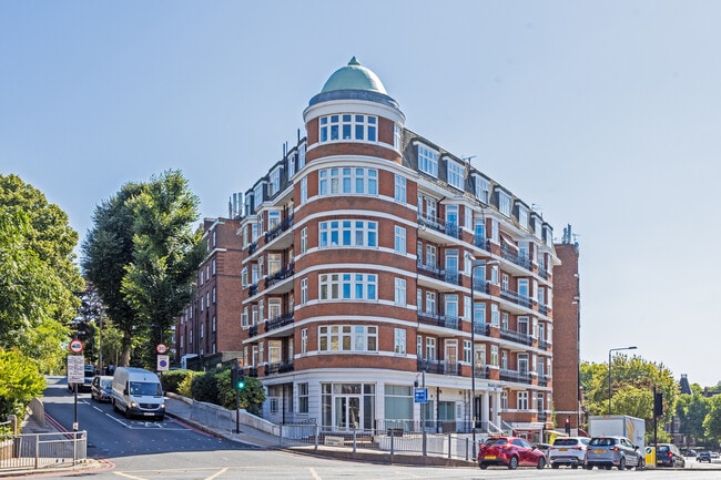 More details for 250 Finchley Rd, London - Office / Retail to Rent