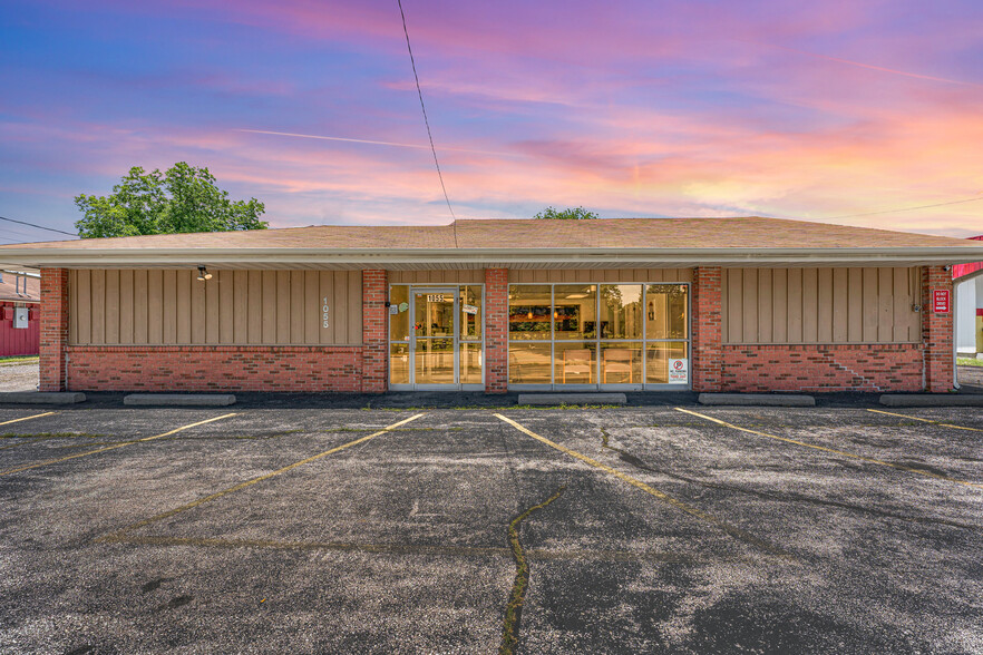 1055 Campbell Ave, Springfield, MO for sale - Building Photo - Image 1 of 24